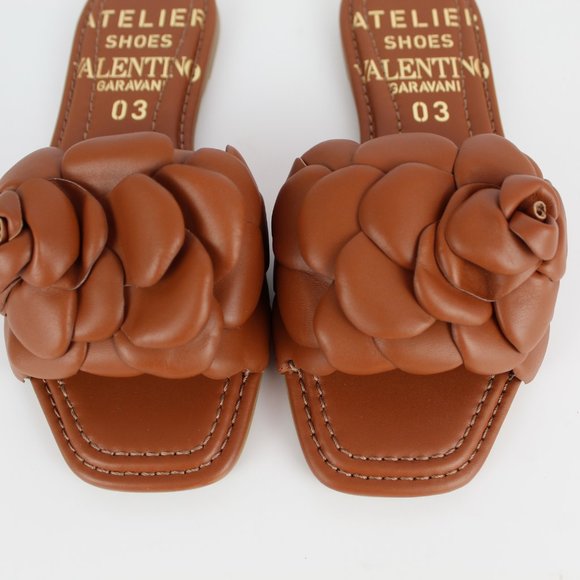 NEW VALENTINO GARAVANI Atelier Floral Leather Slides – Elegant Summer Statement - Picture 10 of 14